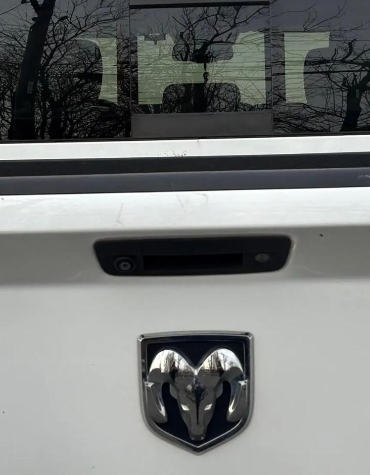 RAM 1500 Big Horn 4x4 Crew Cab 5'7" Box 2018