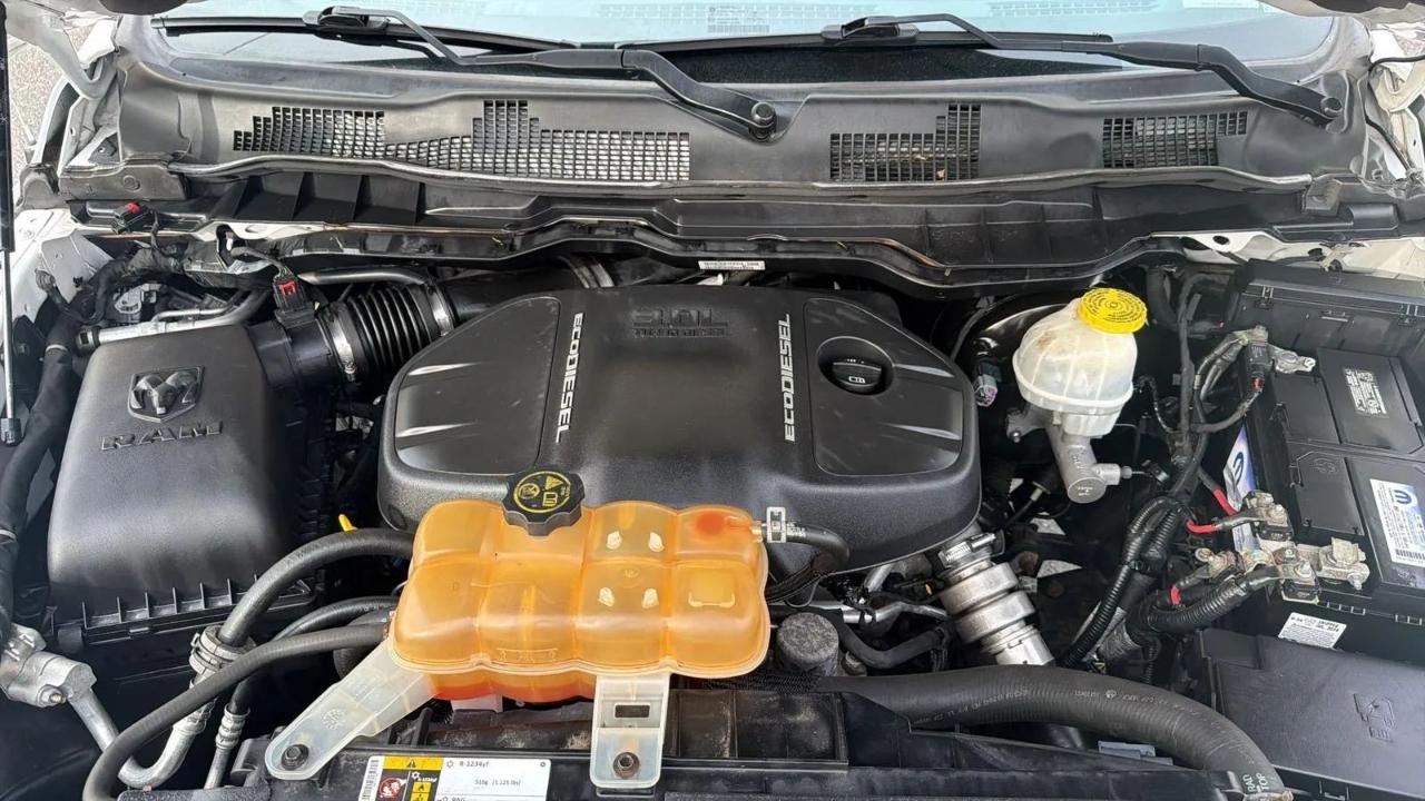 RAM 1500 Big Horn 4x4 Crew Cab 5'7" Box 2018