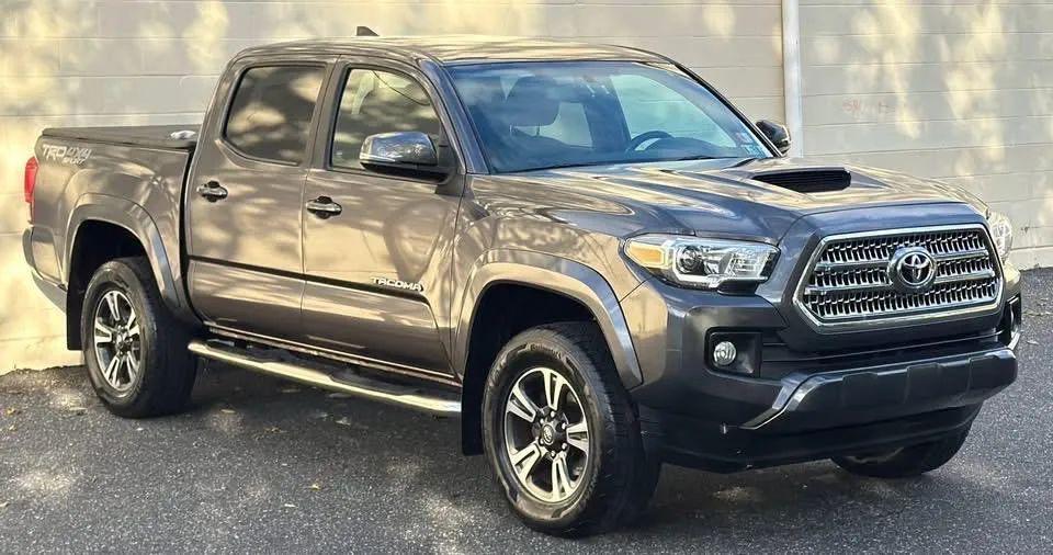 Toyota Tacoma 4WD Double Cab V6 MT TRD Off Road (Natl) 2016