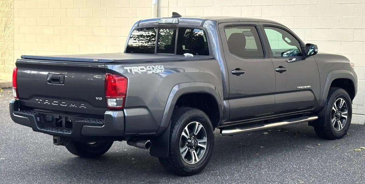 Toyota Tacoma 4WD Double Cab V6 MT TRD Off Road (Natl) 2016