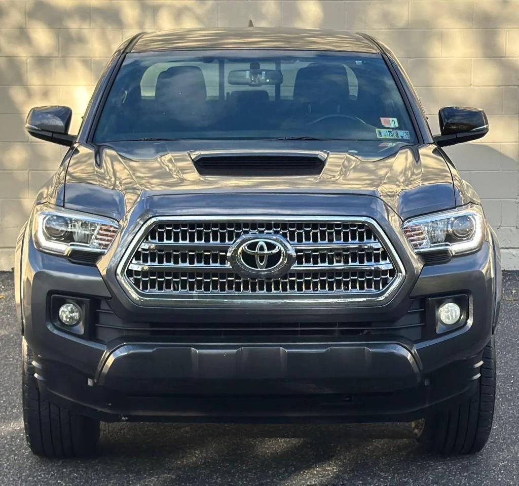 Toyota Tacoma 4WD Double Cab V6 MT TRD Off Road (Natl) 2016