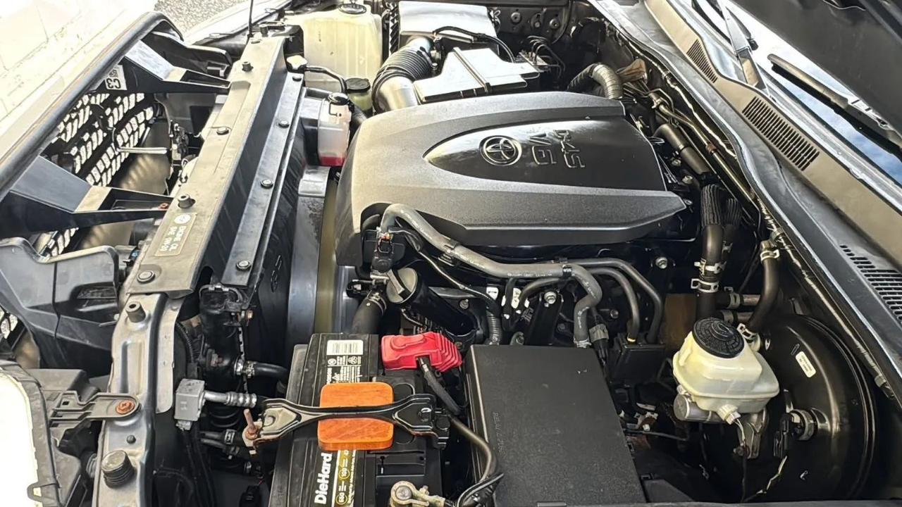 Toyota Tacoma 4WD Double Cab V6 MT TRD Off Road (Natl) 2016