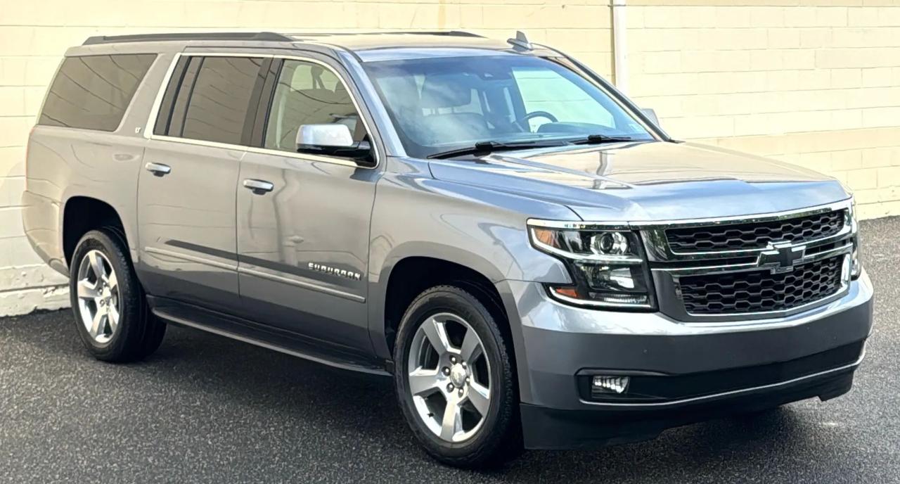 Chevrolet Suburban 4WD 4dr 1500 LT 2019