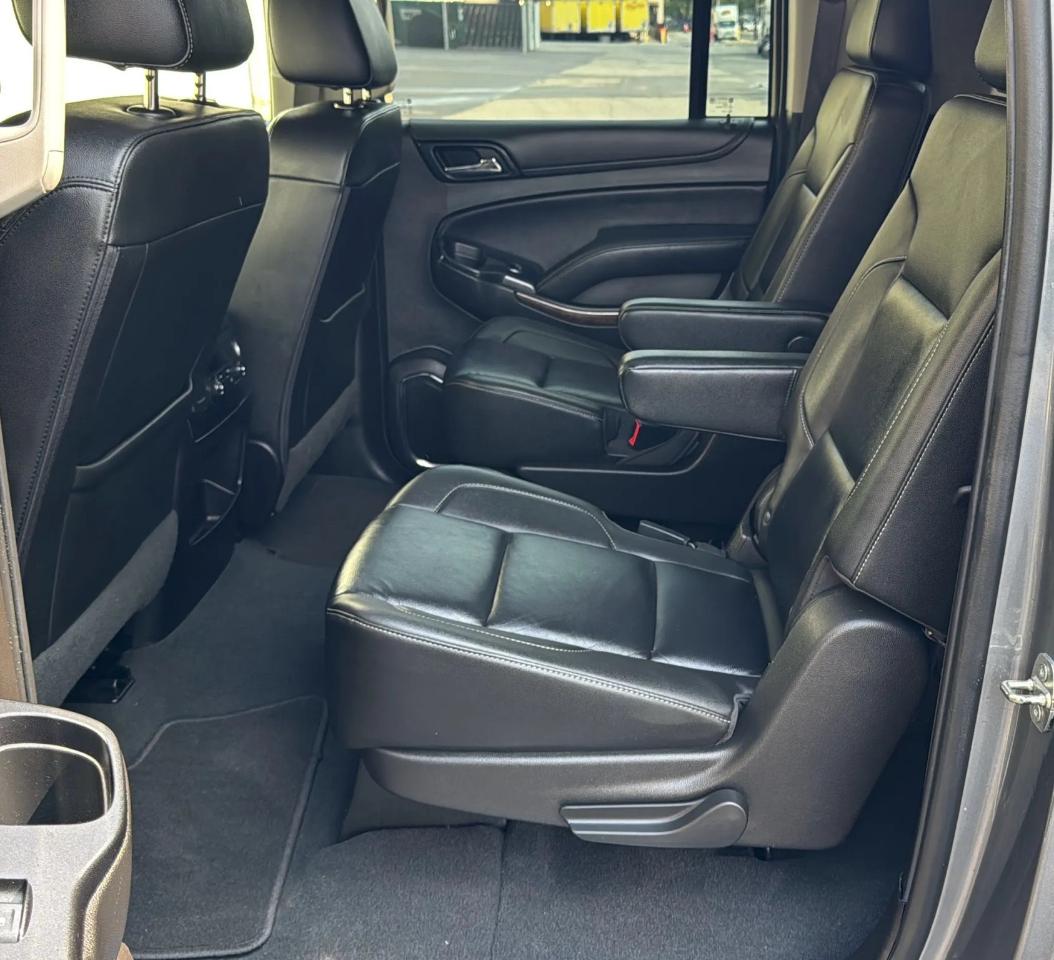 Chevrolet Suburban 4WD 4dr 1500 LT 2019