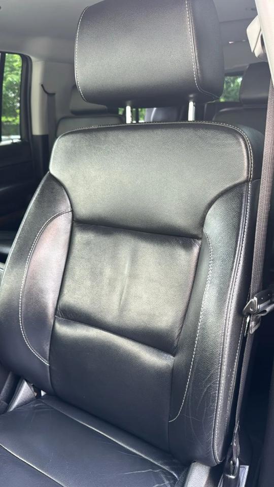 Chevrolet Suburban 4WD 4dr 1500 LT 2019