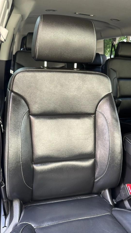 Chevrolet Suburban 4WD 4dr 1500 LT 2019