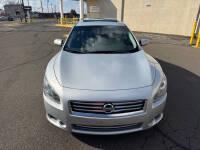 Nissan Maxima 4dr Sdn 3.5 SV 2014