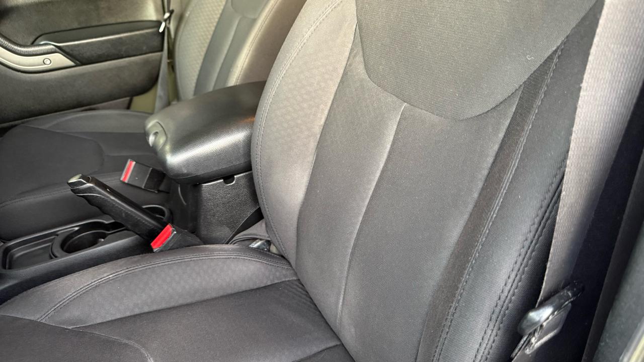 Jeep Wrangler Unlimited 4WD 4dr Willys Wheeler 2015