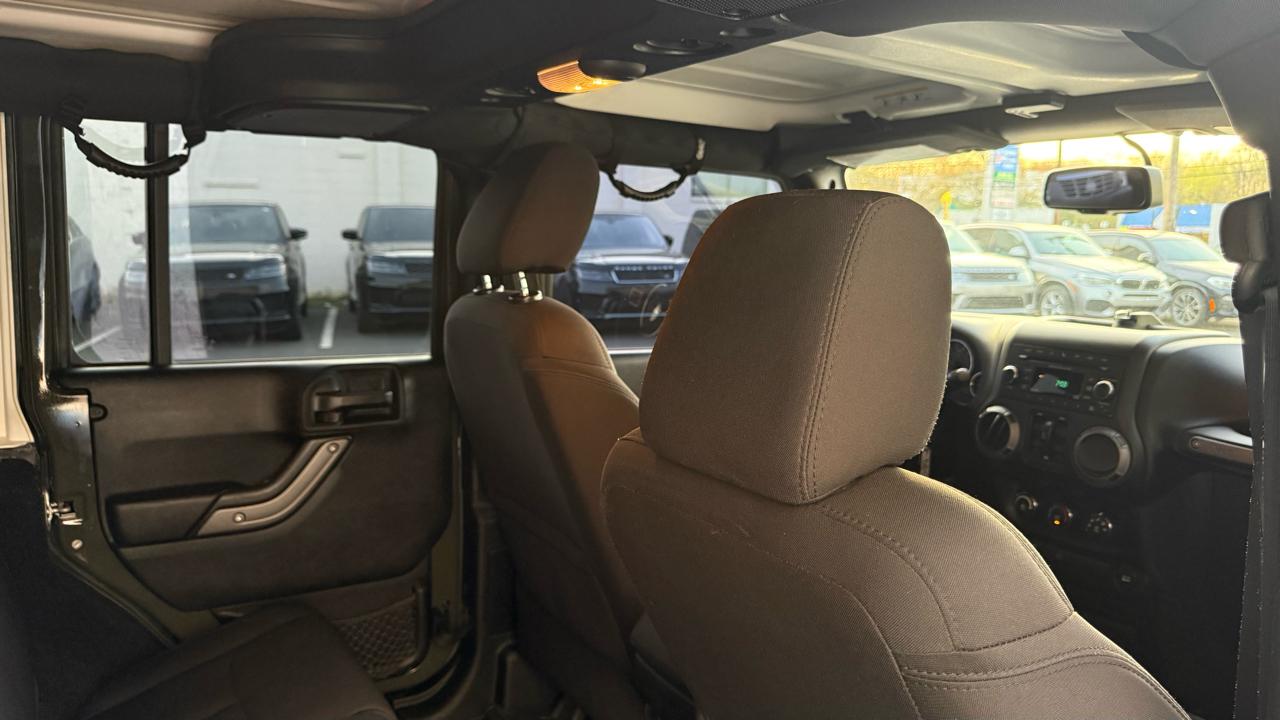 Jeep Wrangler Unlimited 4WD 4dr Willys Wheeler 2015