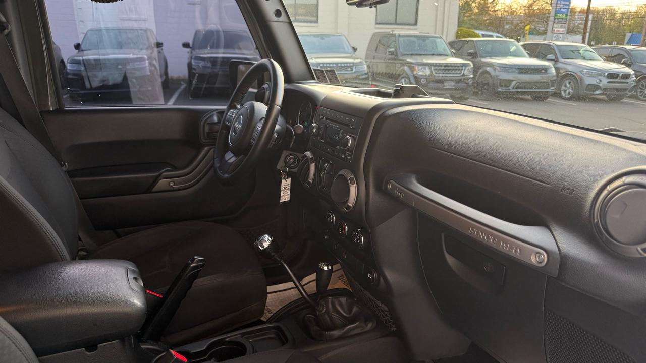 Jeep Wrangler Unlimited 4WD 4dr Willys Wheeler 2015