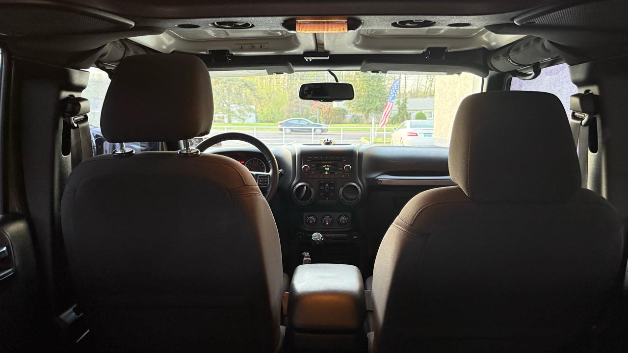 Jeep Wrangler Unlimited 4WD 4dr Willys Wheeler 2015