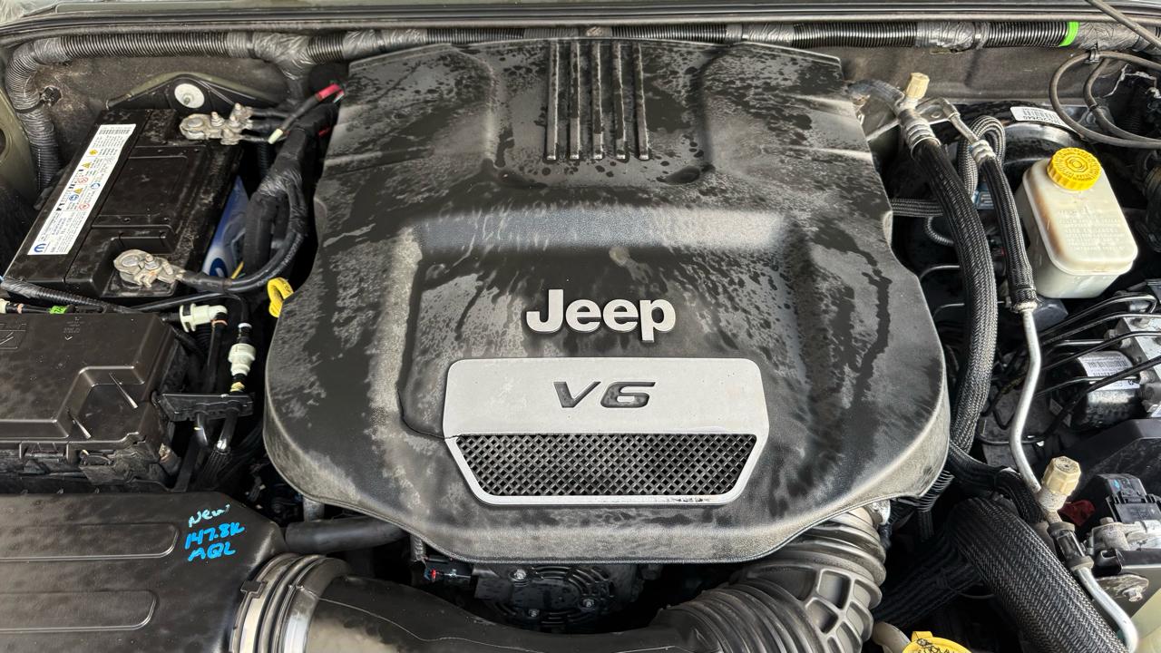 Jeep Wrangler Unlimited 4WD 4dr Willys Wheeler 2015