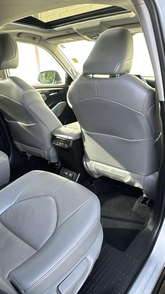 Toyota Highlander Limited FWD (Natl) 2021