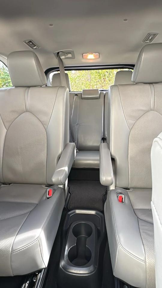 Toyota Highlander Limited FWD (Natl) 2021