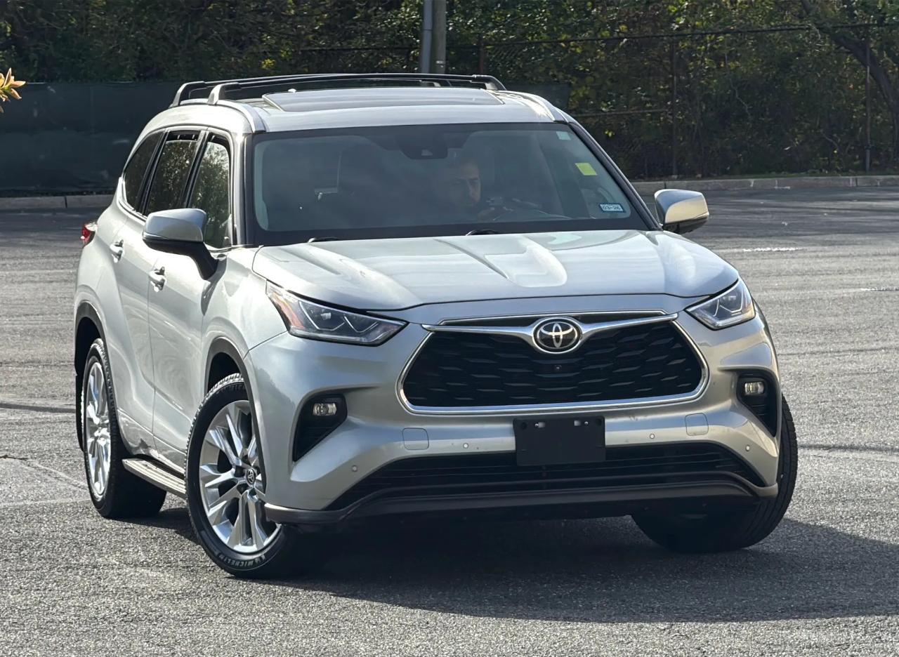 Toyota Highlander Limited FWD (Natl) 2021