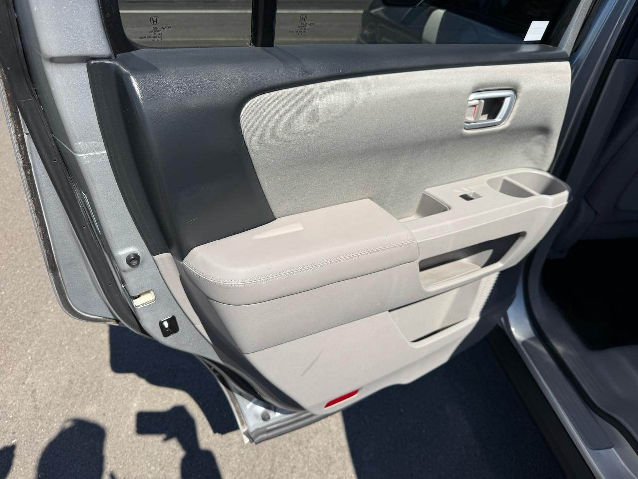 Honda Pilot 2WD 4dr LX 2013