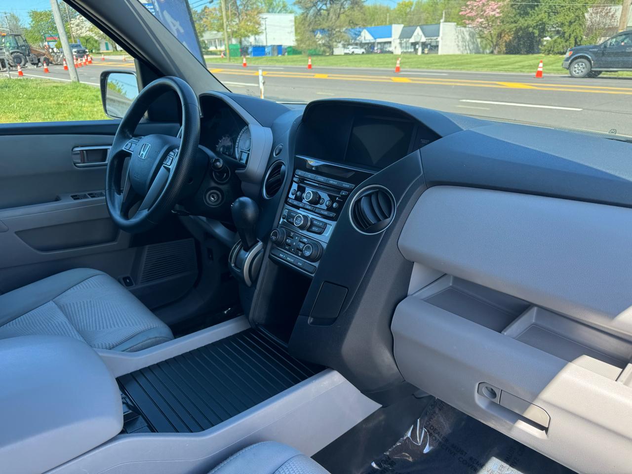 Honda Pilot 2WD 4dr LX 2013