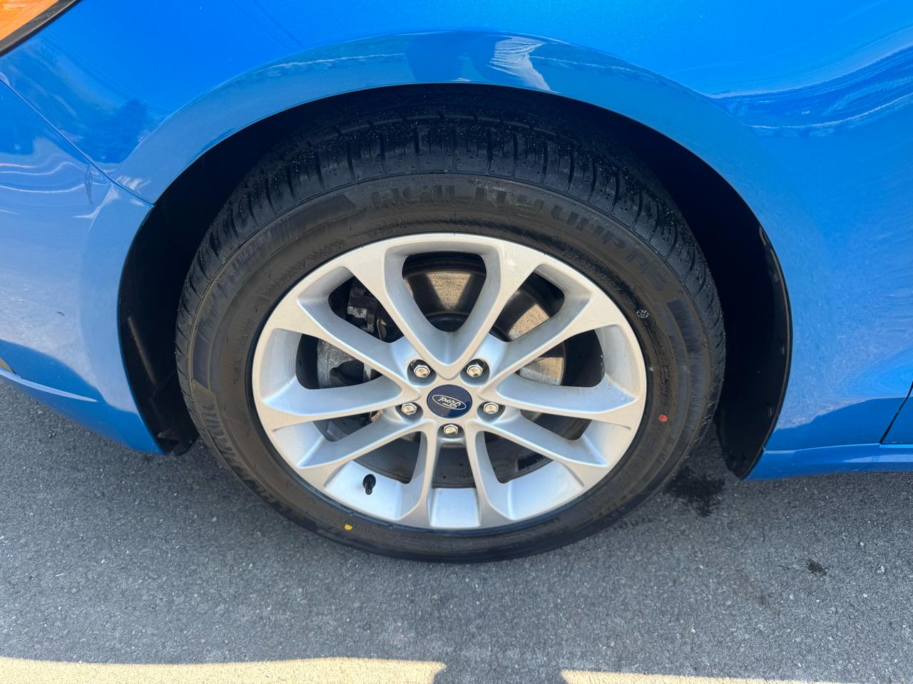 Ford Fusion SE FWD 2020