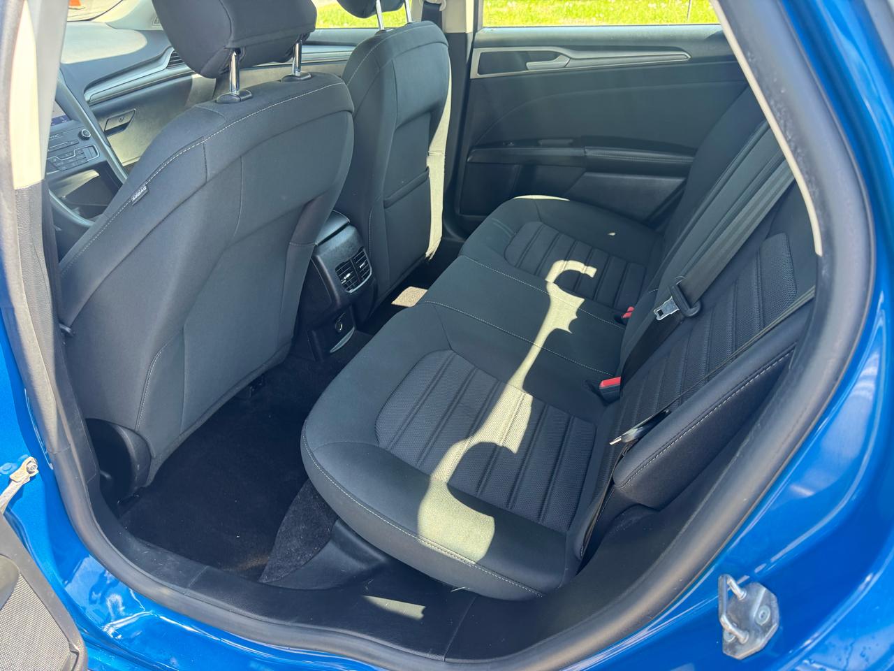 Ford Fusion SE FWD 2020