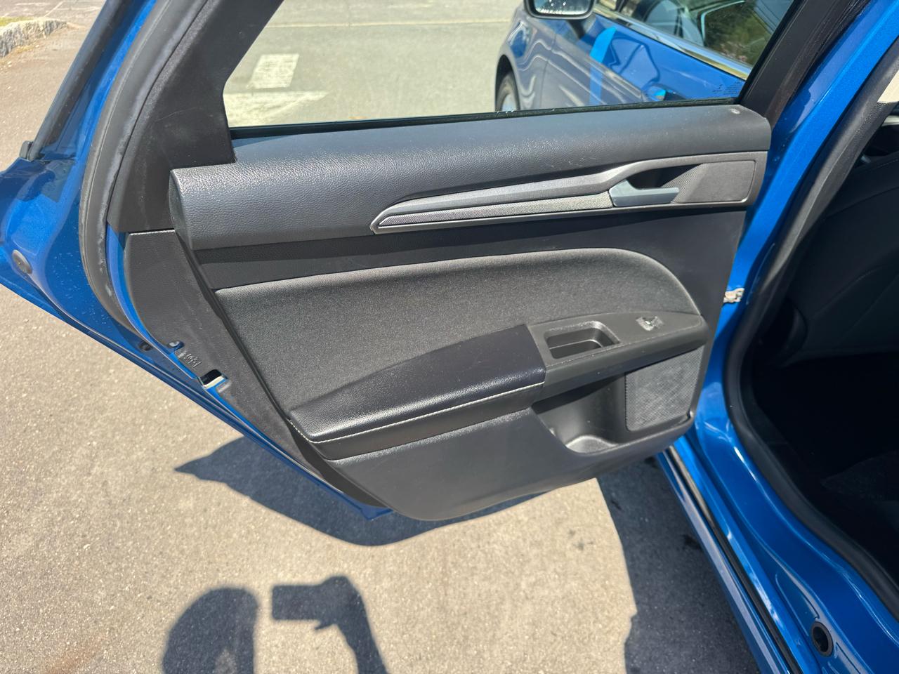 Ford Fusion SE FWD 2020