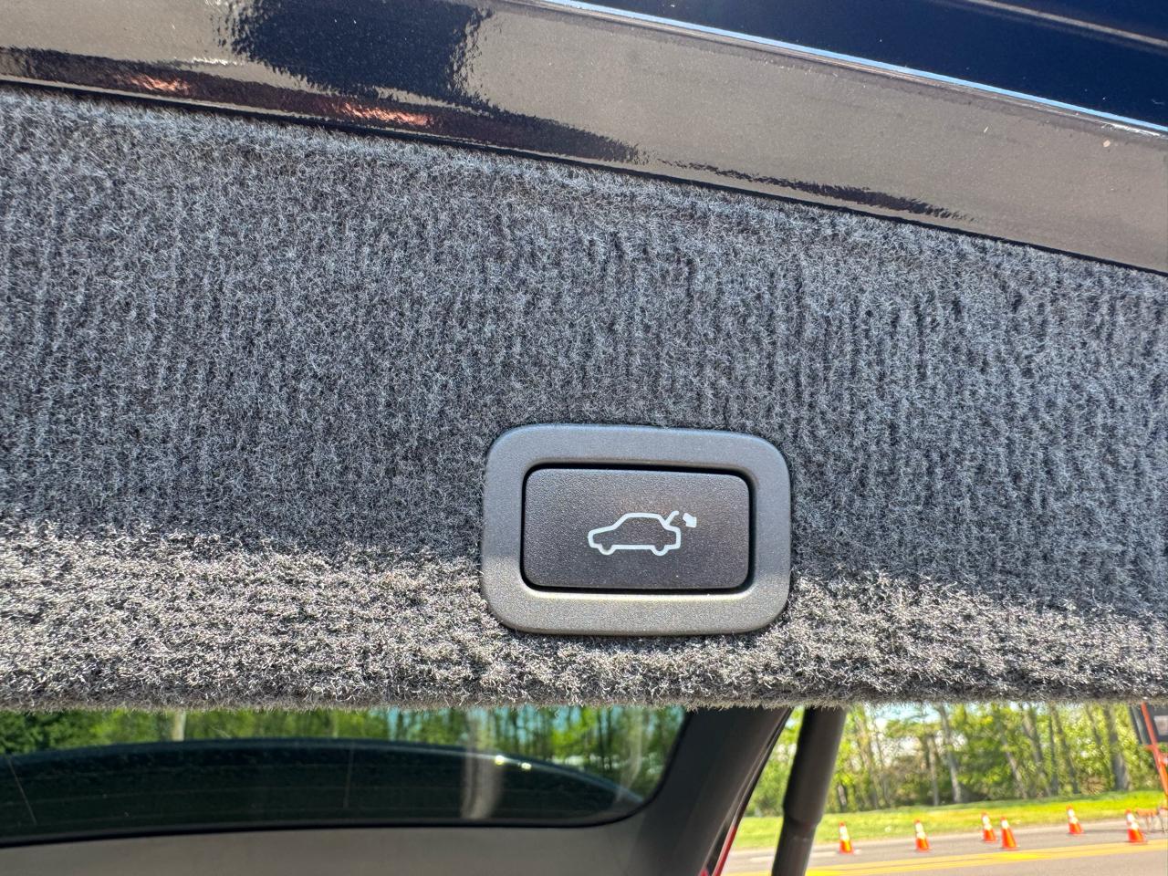 Volvo XC60 AWD 4dr 3.0L 2012