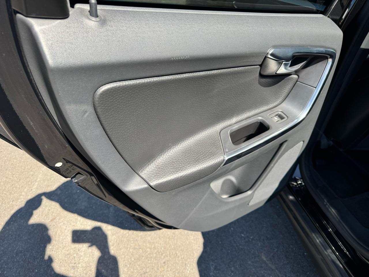 Volvo XC60 AWD 4dr 3.0L 2012