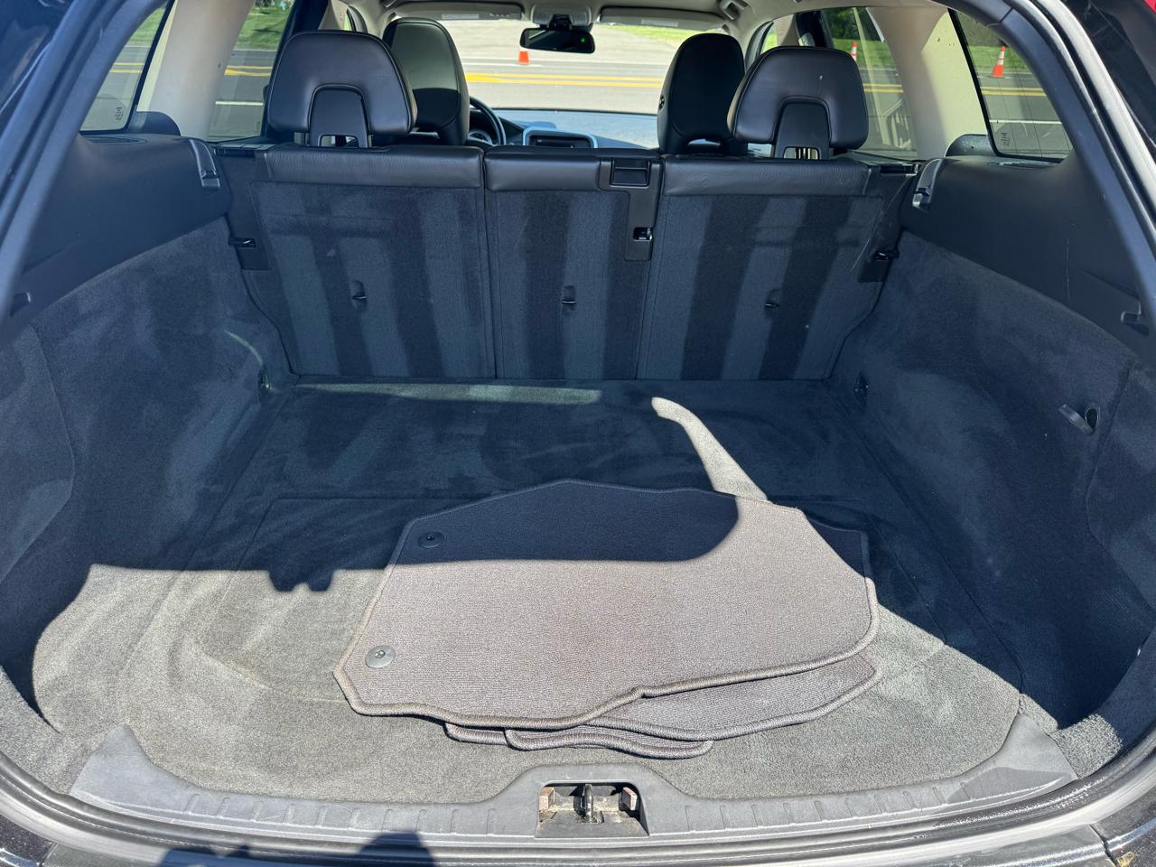 Volvo XC60 AWD 4dr 3.0L 2012