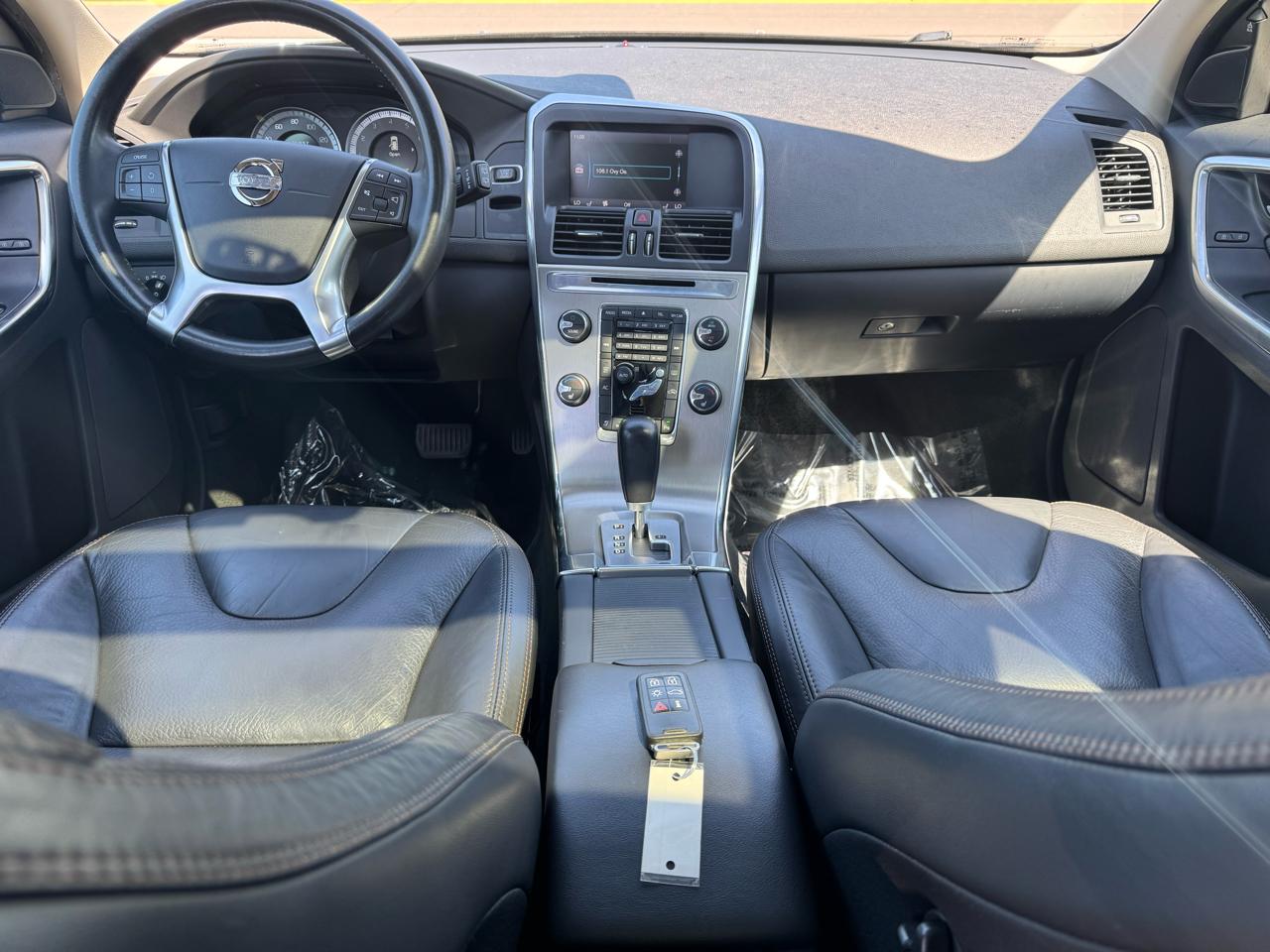 Volvo XC60 AWD 4dr 3.0L 2012