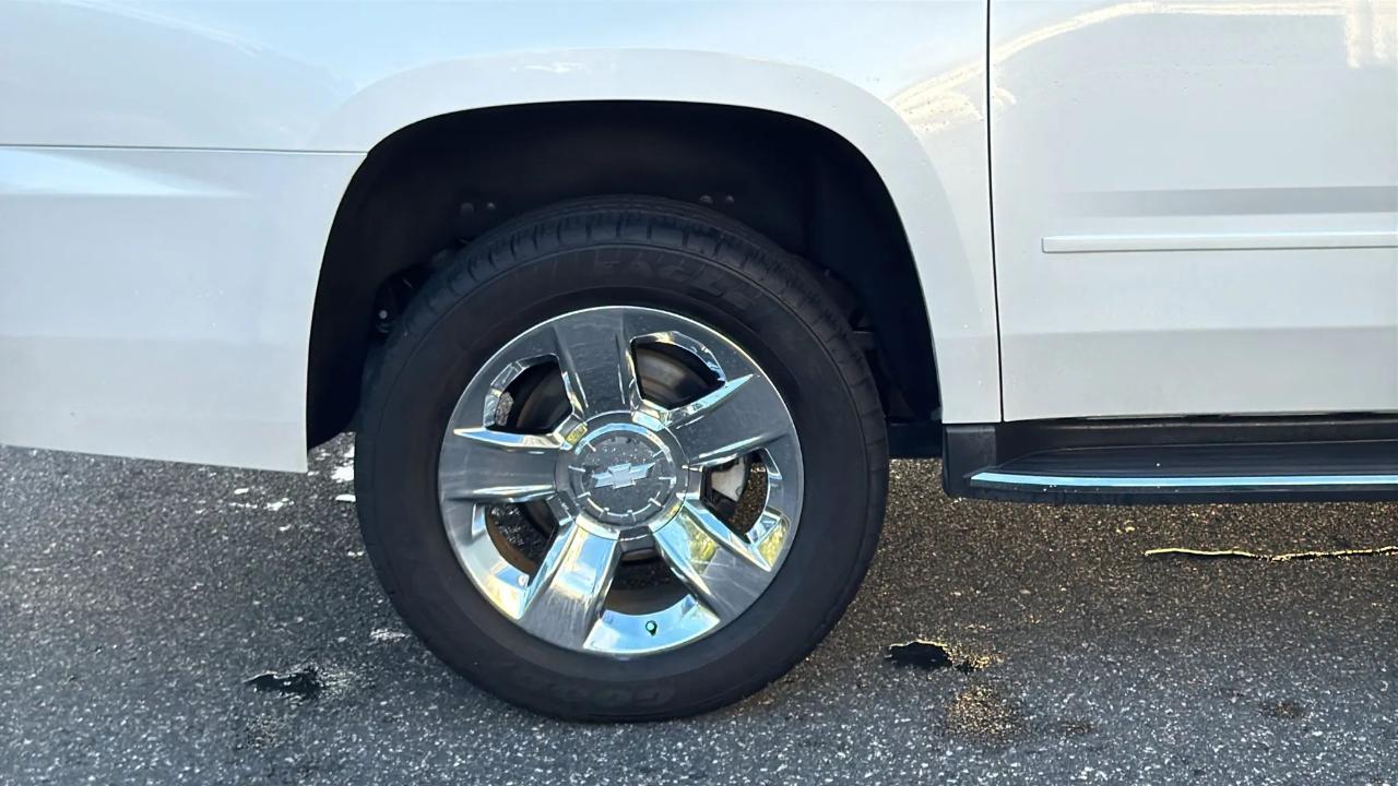 Chevrolet Suburban 4WD 4dr 1500 Premier 2018