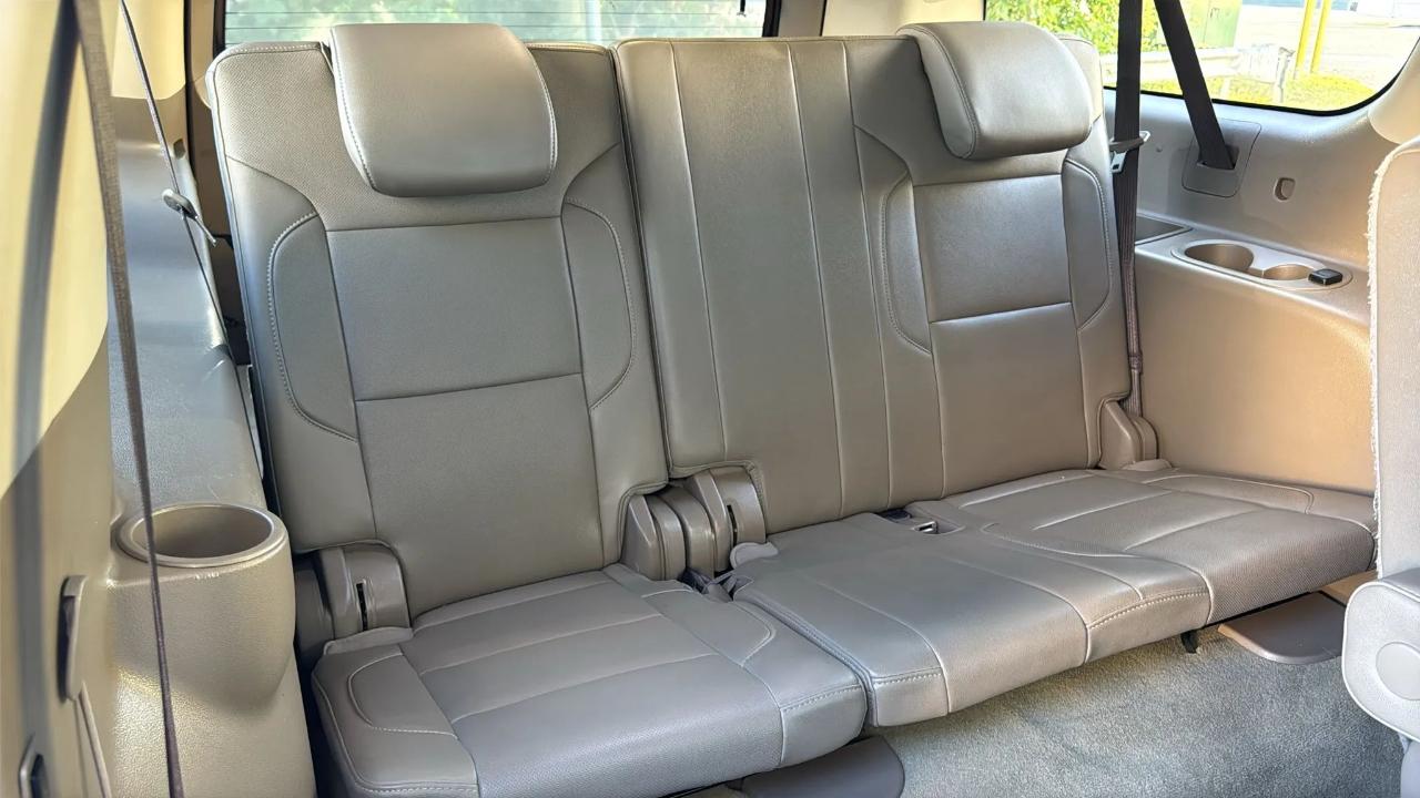 Chevrolet Suburban 4WD 4dr 1500 Premier 2018