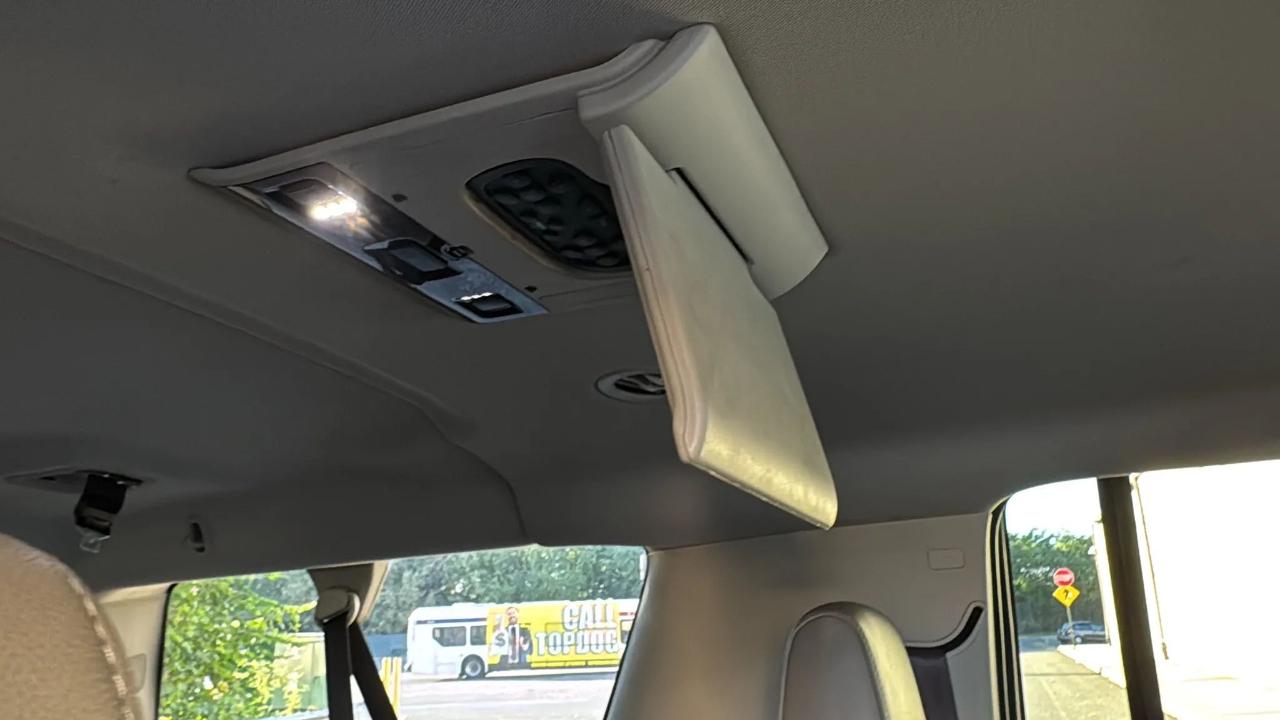 Chevrolet Suburban 4WD 4dr 1500 Premier 2018