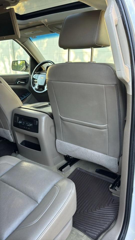 Chevrolet Suburban 4WD 4dr 1500 Premier 2018