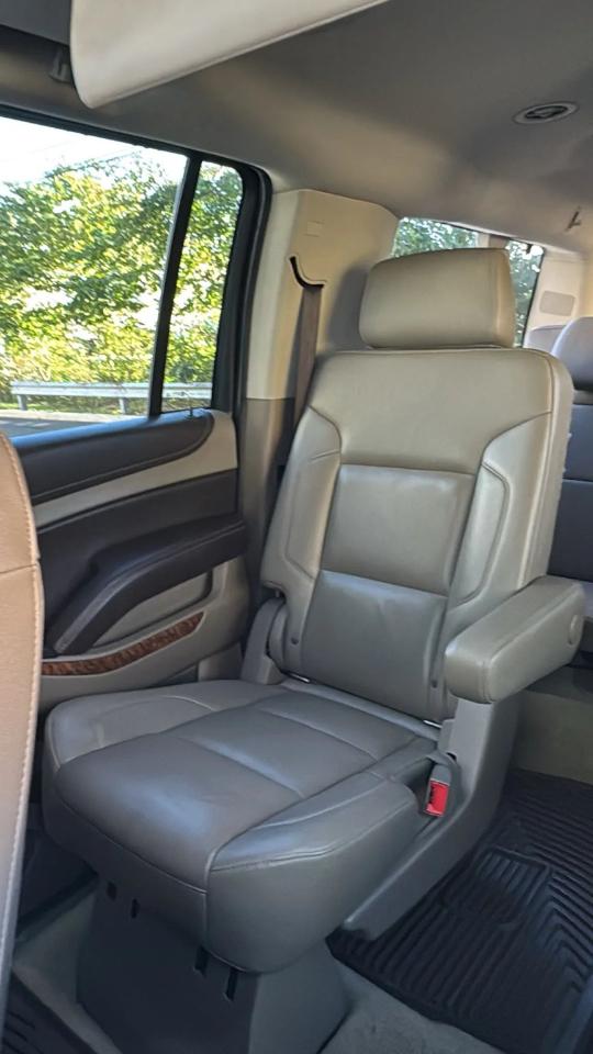 Chevrolet Suburban 4WD 4dr 1500 Premier 2018