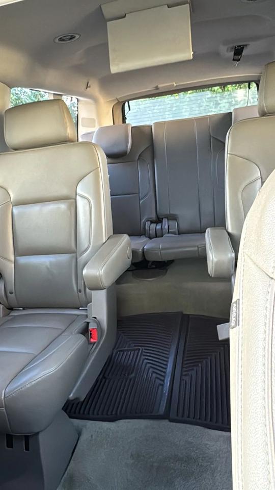 Chevrolet Suburban 4WD 4dr 1500 Premier 2018