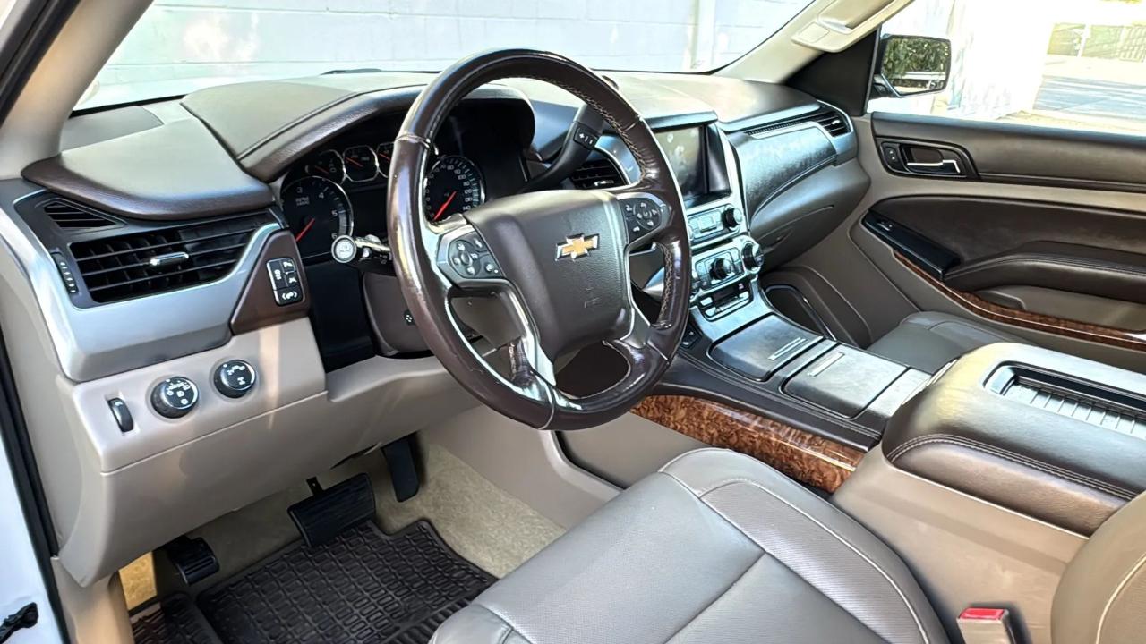 Chevrolet Suburban 4WD 4dr 1500 Premier 2018
