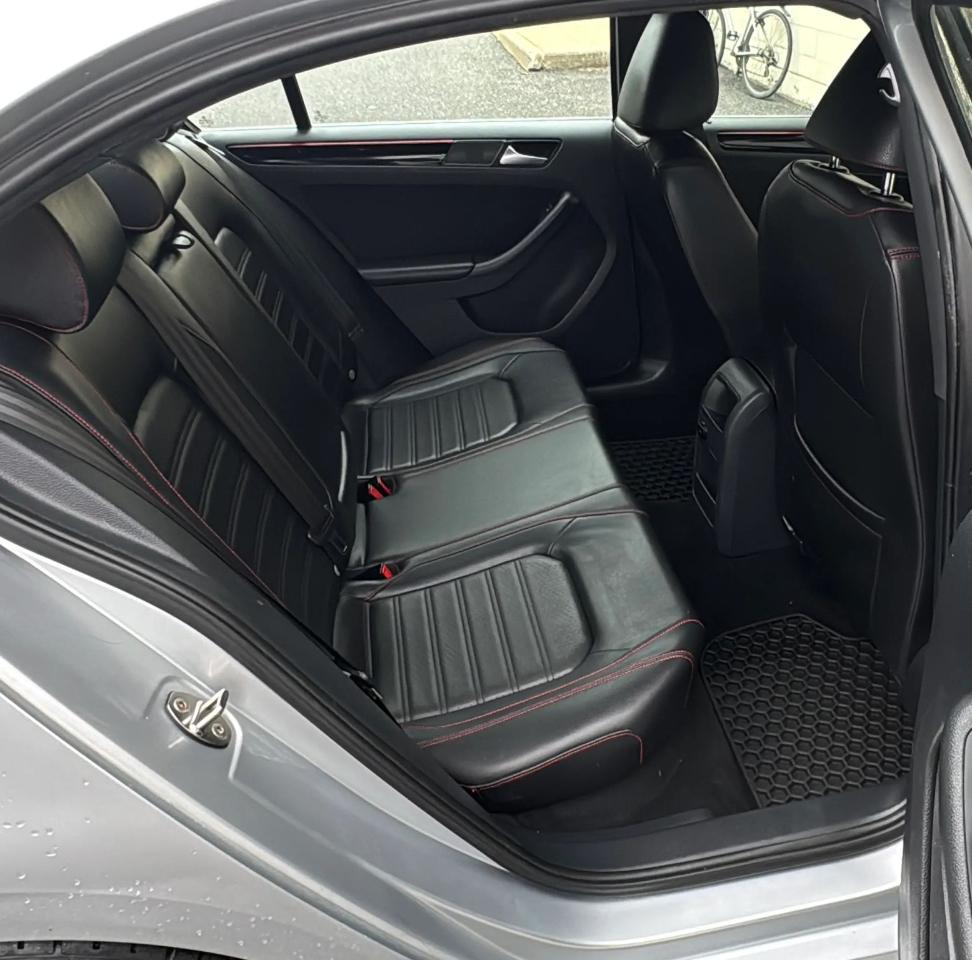 Volkswagen Jetta Sedan 4dr Man 2.0T GLI SE PZEV 2016