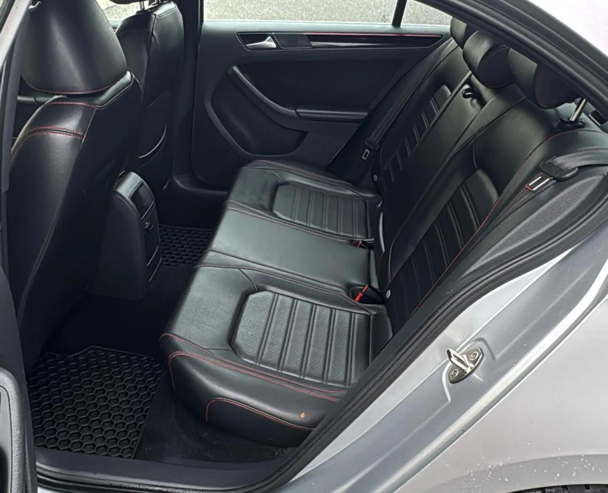 Volkswagen Jetta Sedan 4dr Man 2.0T GLI SE PZEV 2016