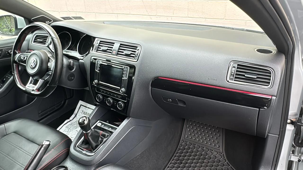 Volkswagen Jetta Sedan 4dr Man 2.0T GLI SE PZEV 2016