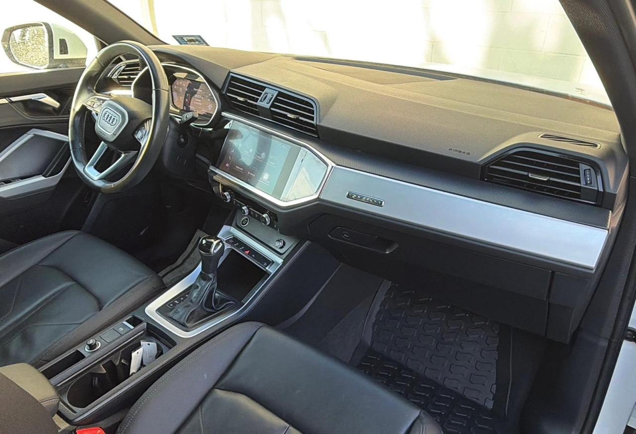 Audi Q3 S line Premium 45 TFSI quattro 2021