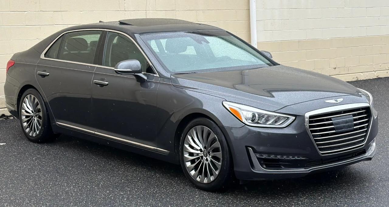Genesis G90 3.3T Premium AWD 2017