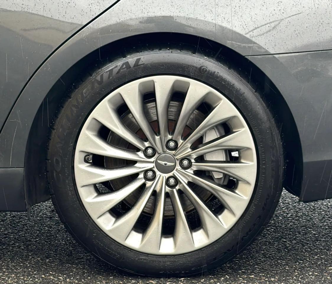 Genesis G90 3.3T Premium AWD 2017