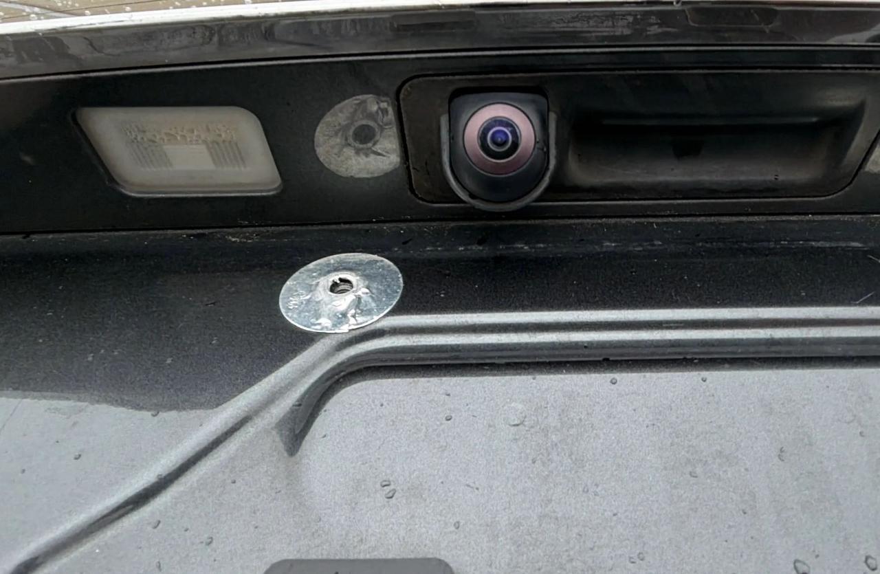 Genesis G90 3.3T Premium AWD 2017