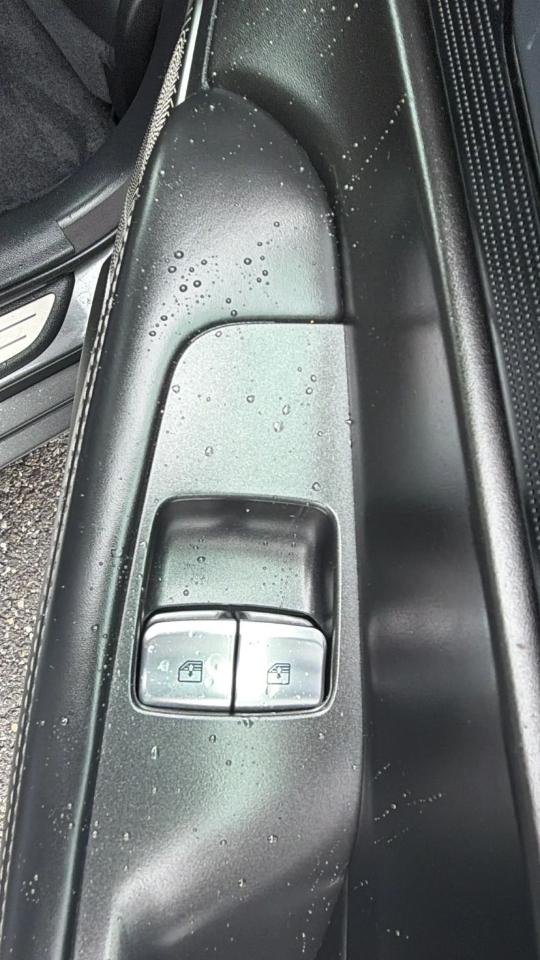 Genesis G90 3.3T Premium AWD 2017