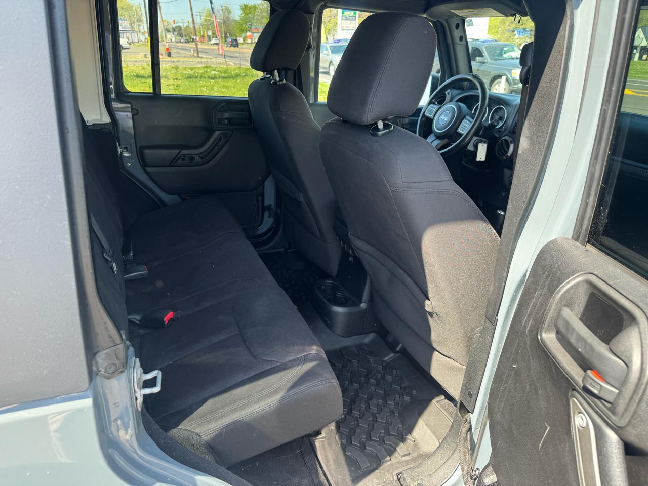 Jeep Wrangler Unlimited 4WD 4dr Sport 2014