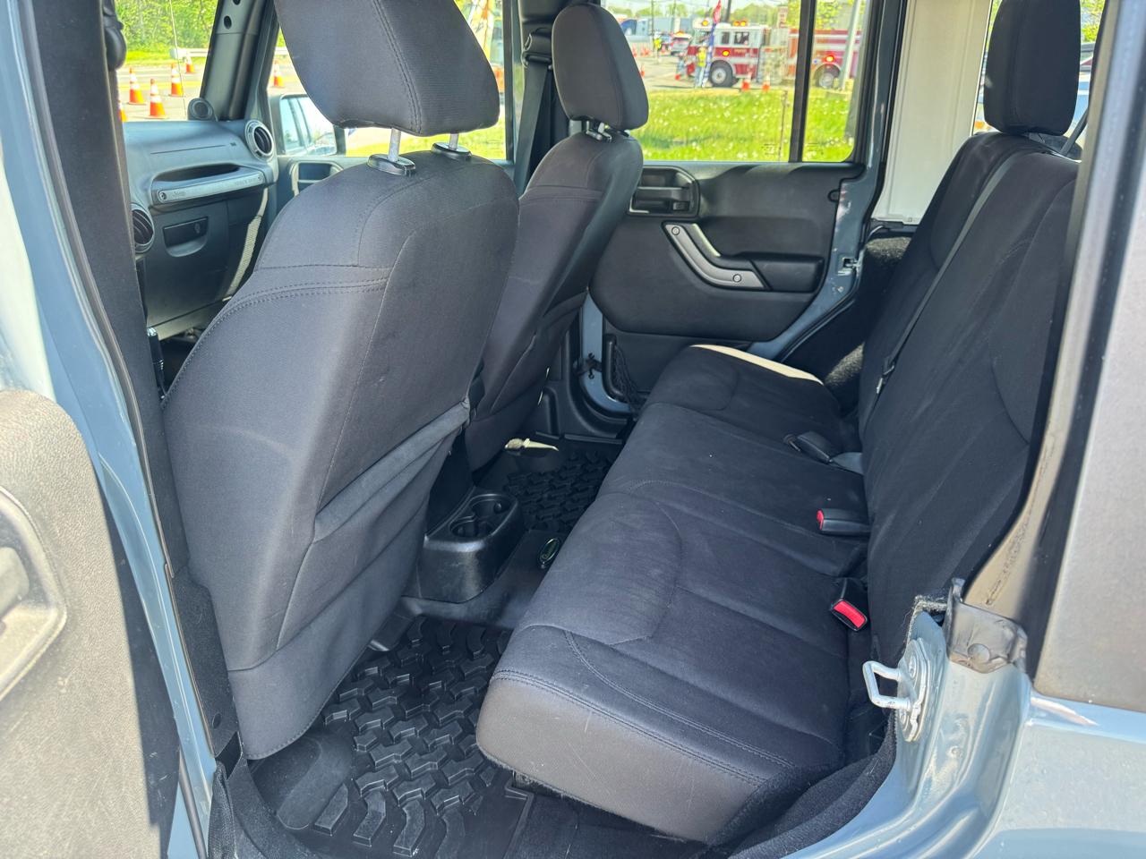 Jeep Wrangler Unlimited 4WD 4dr Sport 2014