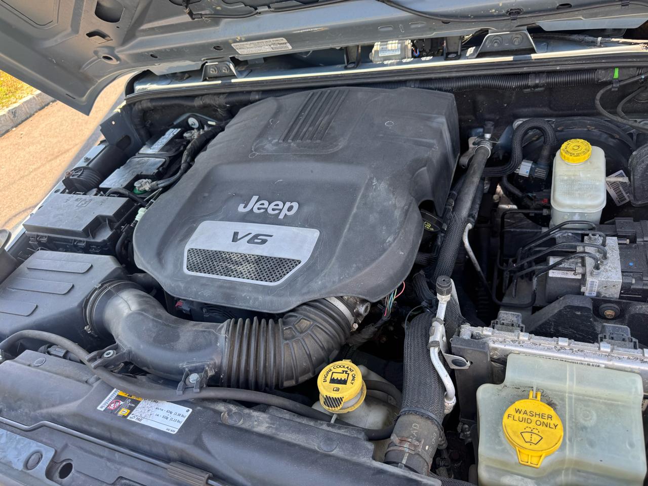 Jeep Wrangler Unlimited 4WD 4dr Sport 2014