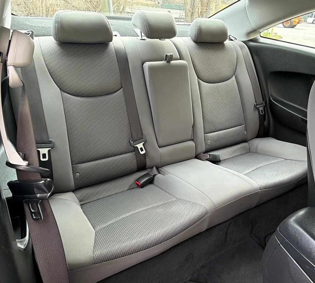 Hyundai Elantra Coupe 2dr PZEV 2014