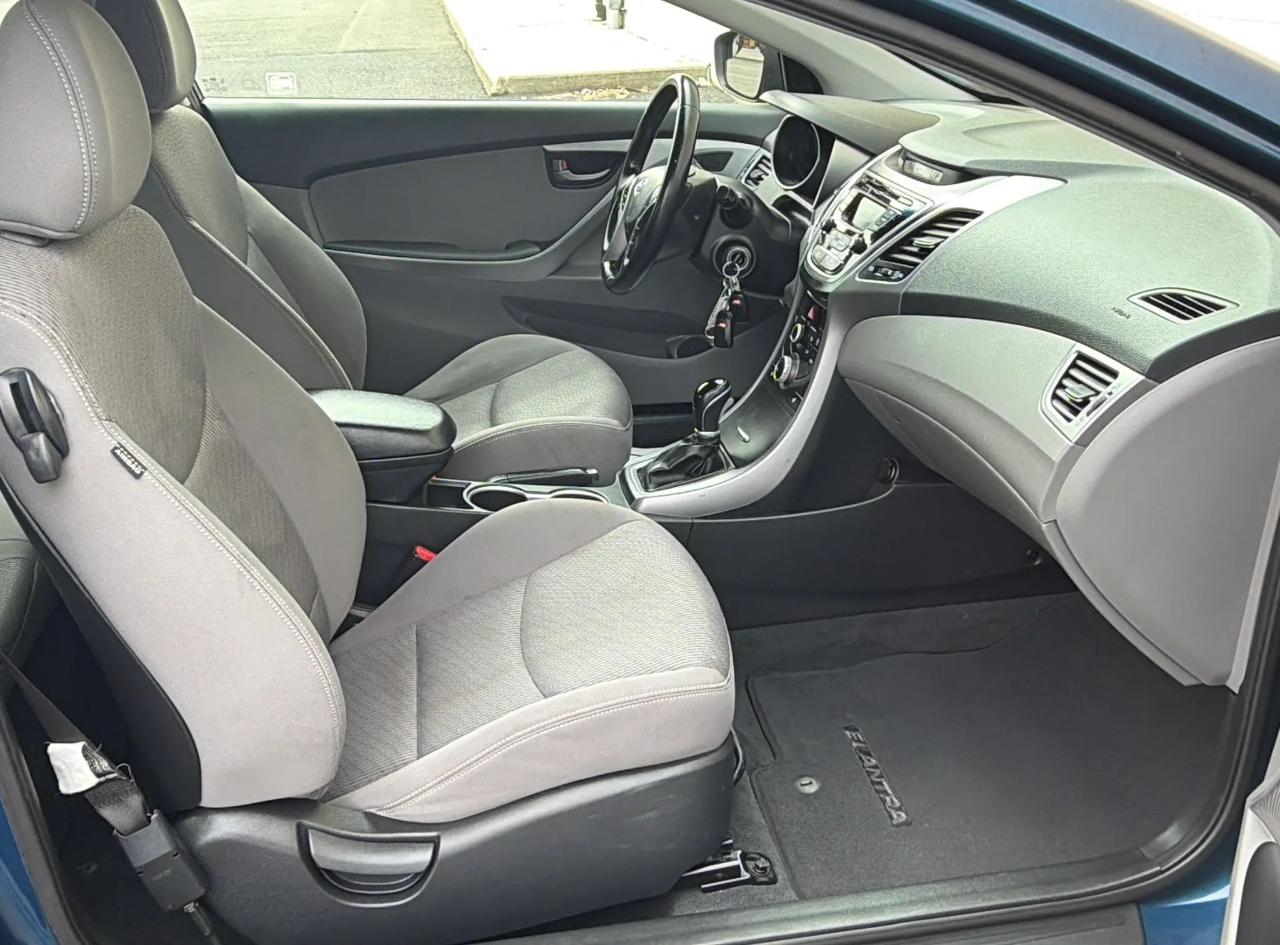 Hyundai Elantra Coupe 2dr PZEV 2014