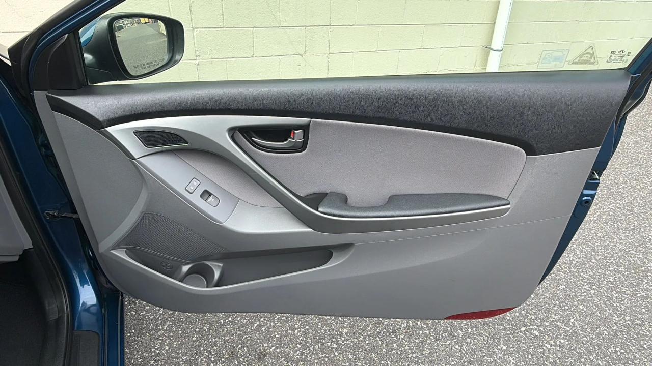 Hyundai Elantra Coupe 2dr PZEV 2014