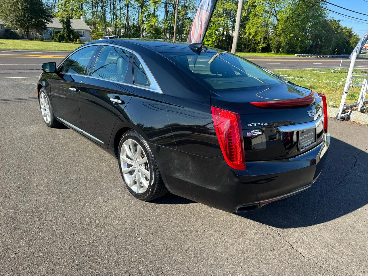 Cadillac XTS Luxury 4D Sedan AWD 2016